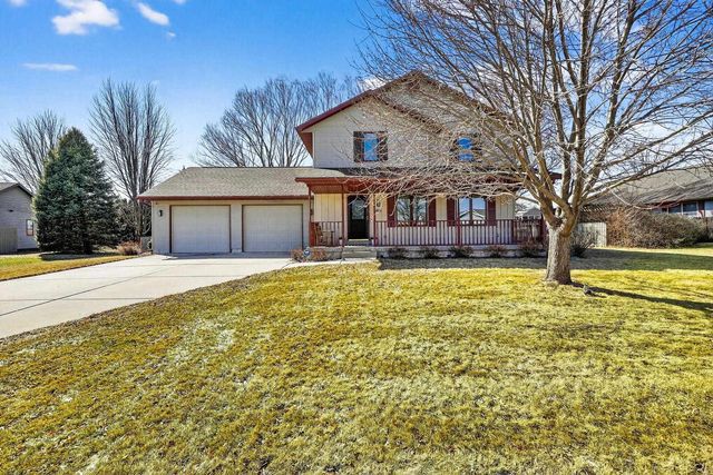 3823 Falcon Ridge Drive, Janesville, WI 53548