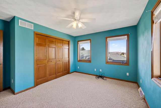 3823 Falcon Ridge Drive, Janesville, WI 53548