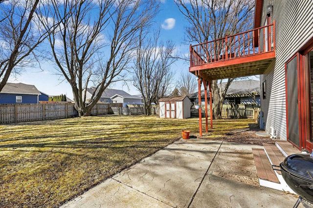 3823 Falcon Ridge Drive, Janesville, WI 53548