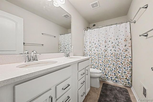 2751 Salt Springs Drive, Saline, MI 48176