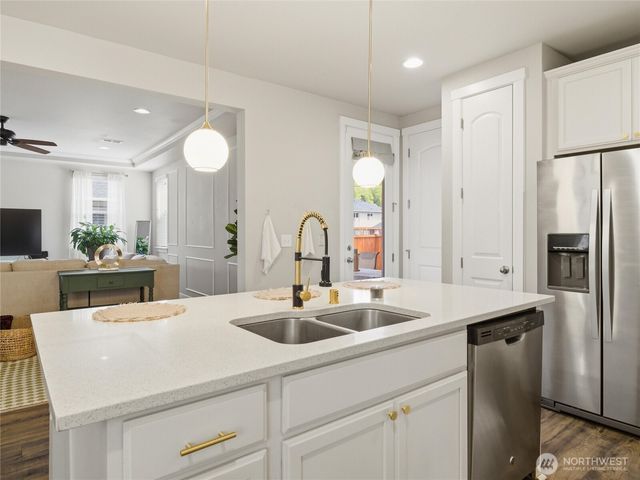8325 22nd Avenue SE, Lacey, WA 98513