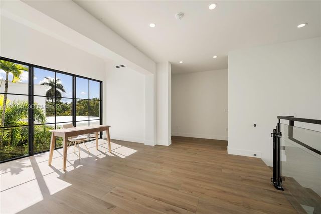 885 NE 76th Street, Miami, FL 33138