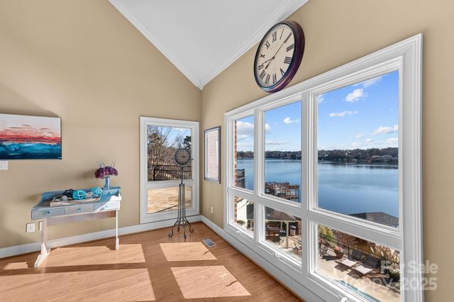 121 Pleasant Pointe Drive, Hickory, NC 28601