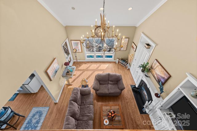 121 Pleasant Pointe Drive, Hickory, NC 28601