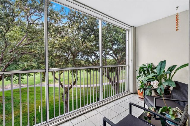 700 SW 128th Ave 306C, Pembroke Pines, FL 33027