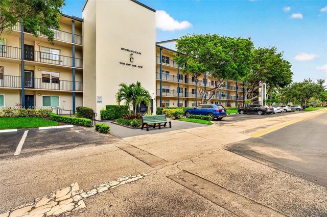 700 SW 128th Ave 306C, Pembroke Pines, FL 33027