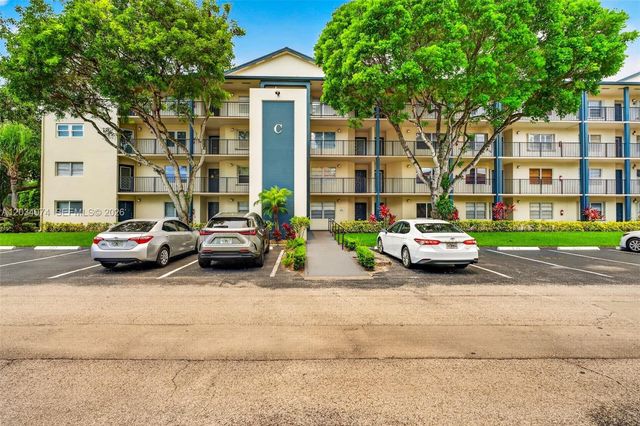 700 SW 128th Ave 306C, Pembroke Pines, FL 33027