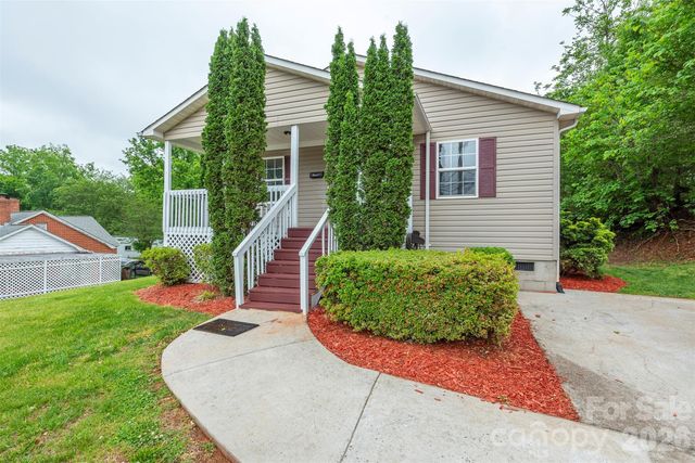 104 Bethel Street, Morganton, NC 28655