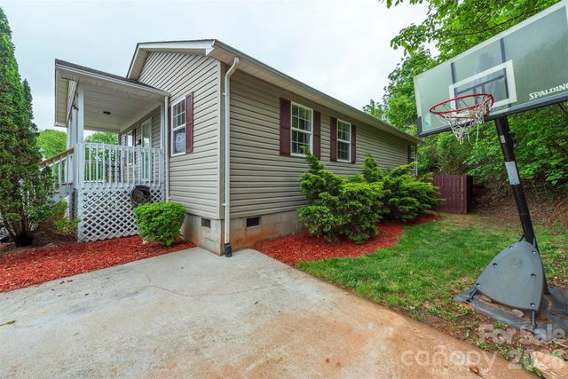 104 Bethel Street, Morganton, NC 28655