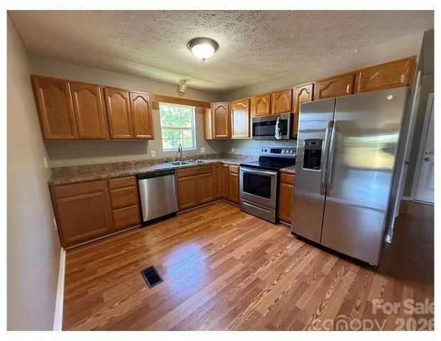 104 Bethel Street, Morganton, NC 28655