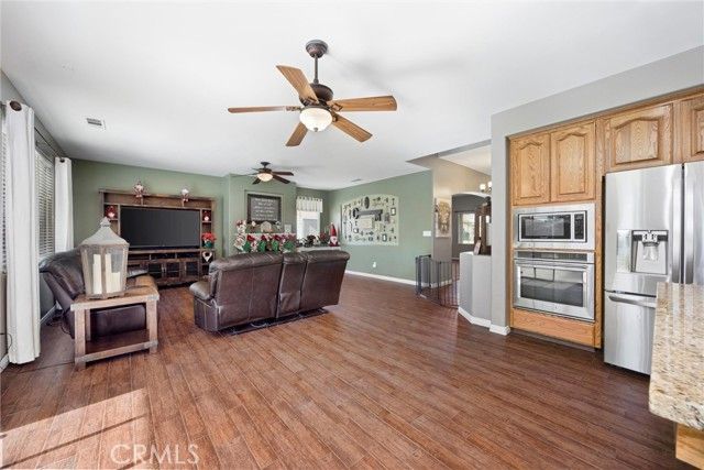 12809 Trafalgar Square, Bakersfield, CA 93312