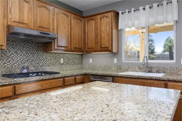 12809 Trafalgar Square, Bakersfield, CA 93312