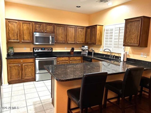 1750 W UNION HILLS Drive 91, Phoenix, AZ 85027