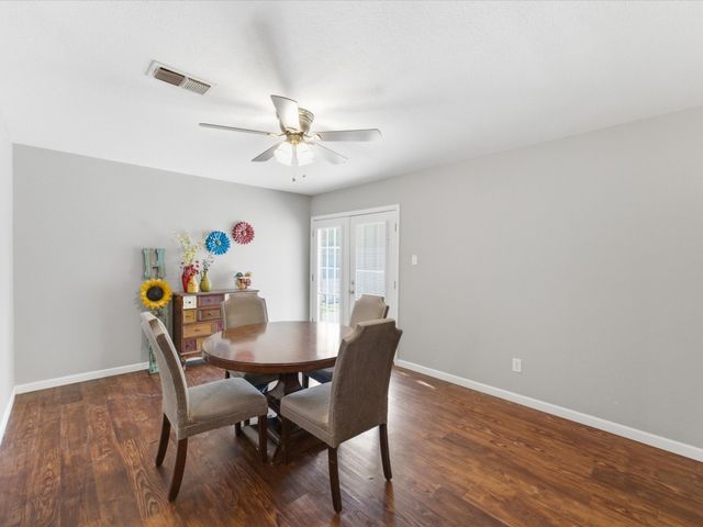 216 NE Cindy Lane, Burleson, TX 76028