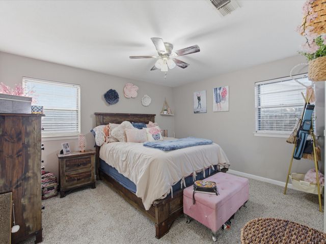 216 NE Cindy Lane, Burleson, TX 76028