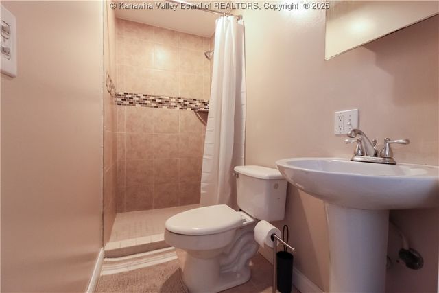 113 Pinehurst Drive, Tornado, WV 25202