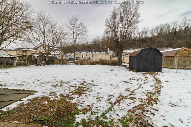 113 Pinehurst Drive, Tornado, WV 25202