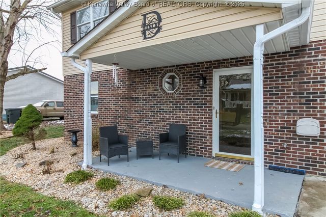 113 Pinehurst Drive, Tornado, WV 25202