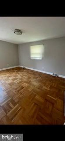 2410 SHELLPOT DR, Wilmington, DE 19803