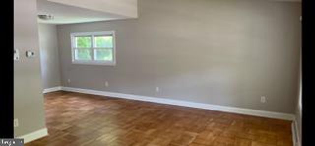 2410 SHELLPOT DR, Wilmington, DE 19803
