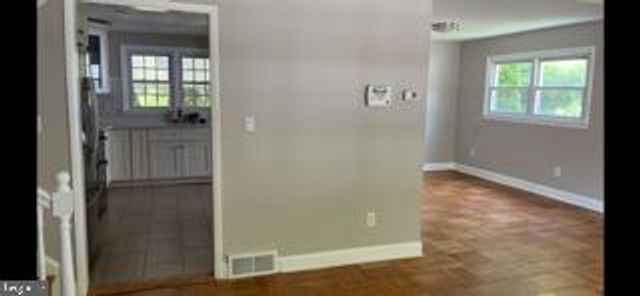 2410 SHELLPOT DR, Wilmington, DE 19803