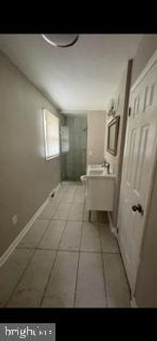2410 SHELLPOT DR, Wilmington, DE 19803