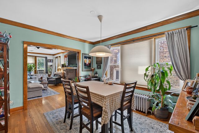 2926 N Avers Avenue, Chicago, IL 60618