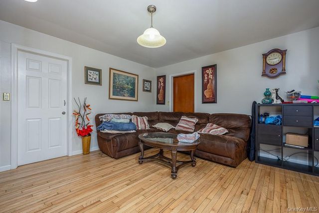 23 Sky Meadow Road, Suffern, NY 10901