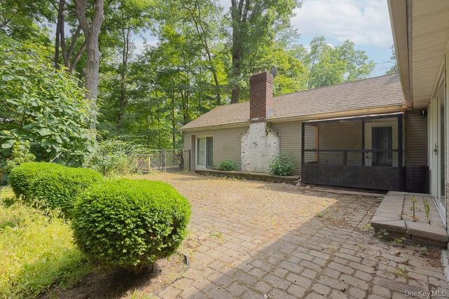 23 Sky Meadow Road, Suffern, NY 10901