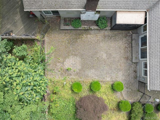 23 Sky Meadow Road, Suffern, NY 10901