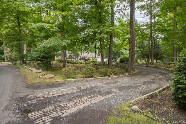 23 Sky Meadow Road, Suffern, NY 10901