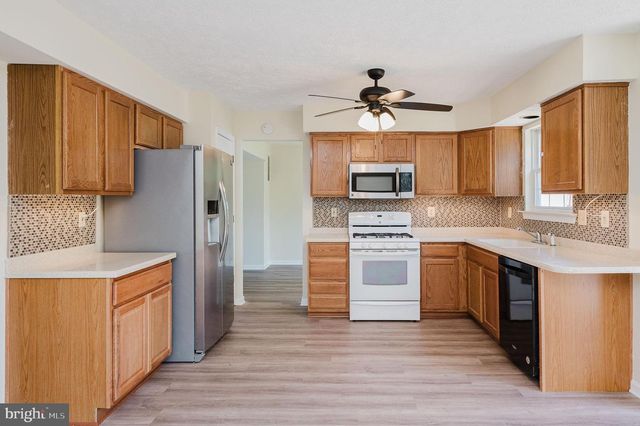 1123 HARFORD TOWN DR, Abingdon, MD 21009