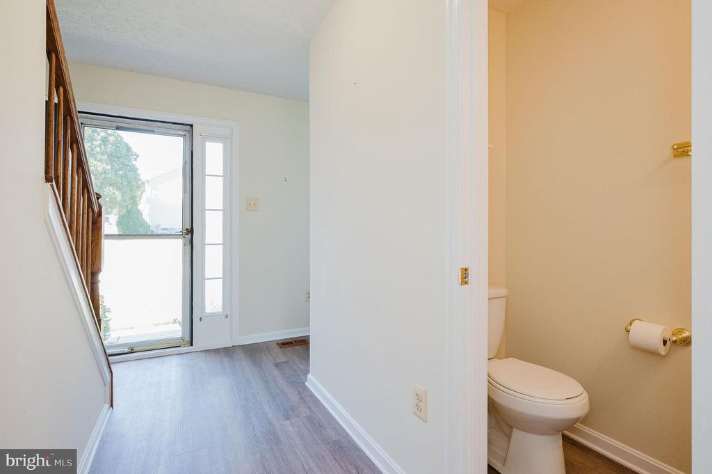 Image 6 of property listing at 1123 HARFORD TOWN DR, Abingdon, MD 21009
