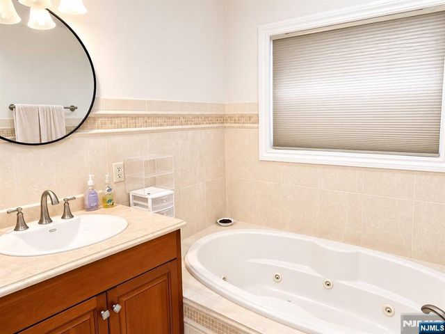 617 Prospect Avenue B, Fairview, NJ 07022