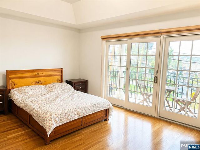 617 Prospect Avenue B, Fairview, NJ 07022