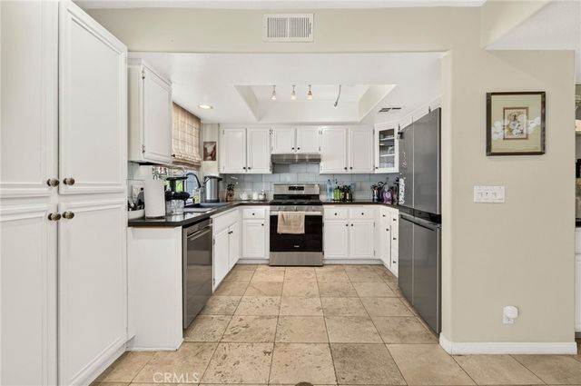 5340 Las Virgenes Road 11, Calabasas, CA 91302