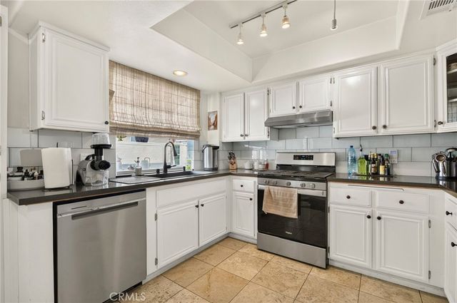 5340 Las Virgenes Road 11, Calabasas, CA 91302