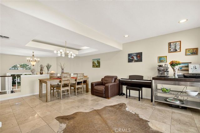 5340 Las Virgenes Road 11, Calabasas, CA 91302