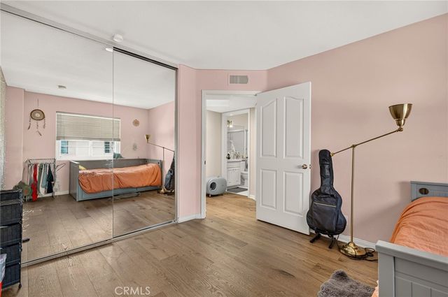 5340 Las Virgenes Road 11, Calabasas, CA 91302