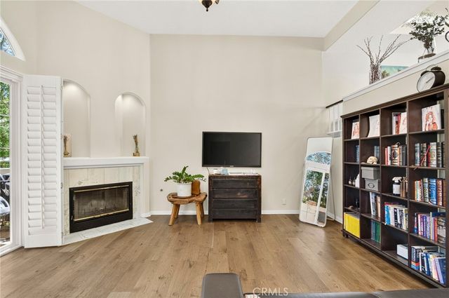 5340 Las Virgenes Road 11, Calabasas, CA 91302