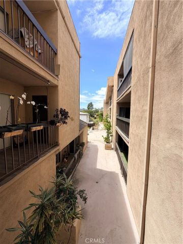 335 N. Adams Street, Glendale, CA 91206