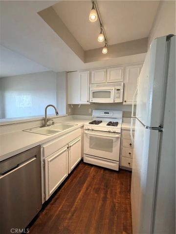 335 N. Adams Street, Glendale, CA 91206