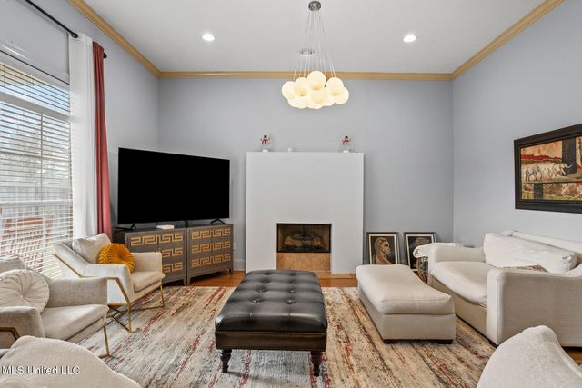 213 Rampart Street, Ridgeland, MS 39157