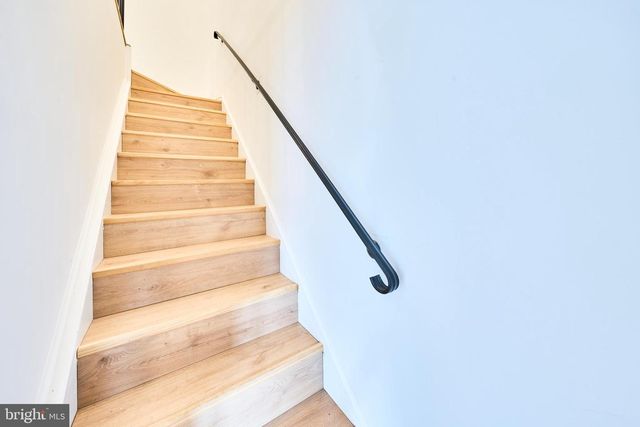 5 BRIARSTONE LN, Gaithersburg, MD 20877