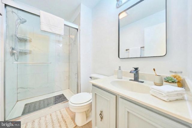 5 BRIARSTONE LN, Gaithersburg, MD 20877