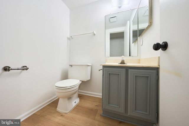 5 BRIARSTONE LN, Gaithersburg, MD 20877