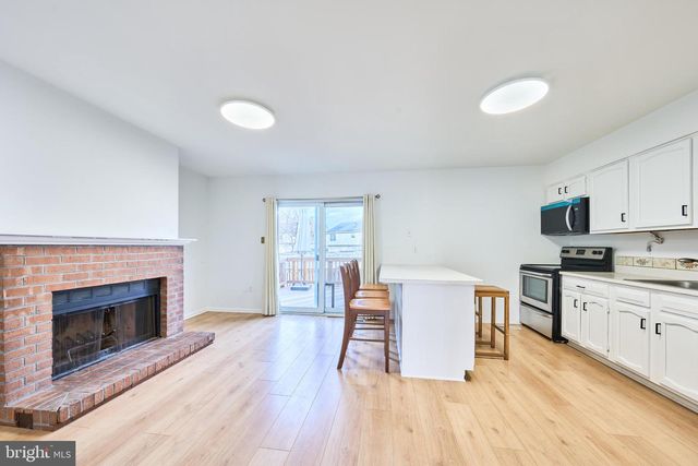 5 BRIARSTONE LN, Gaithersburg, MD 20877