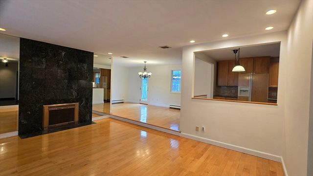 91 Mary Ellen Rd, Newton, MA 02468