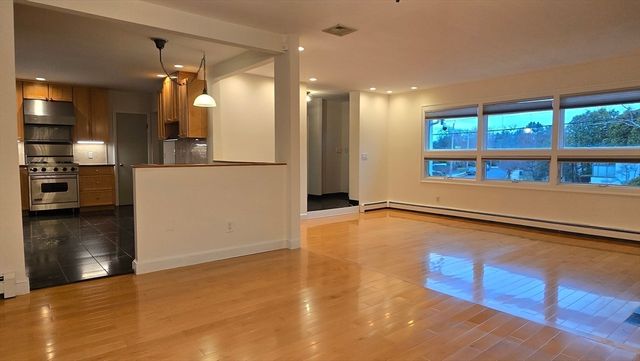 91 Mary Ellen Rd, Newton, MA 02468