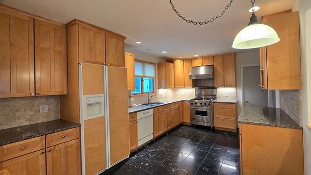 91 Mary Ellen Rd, Newton, MA 02468